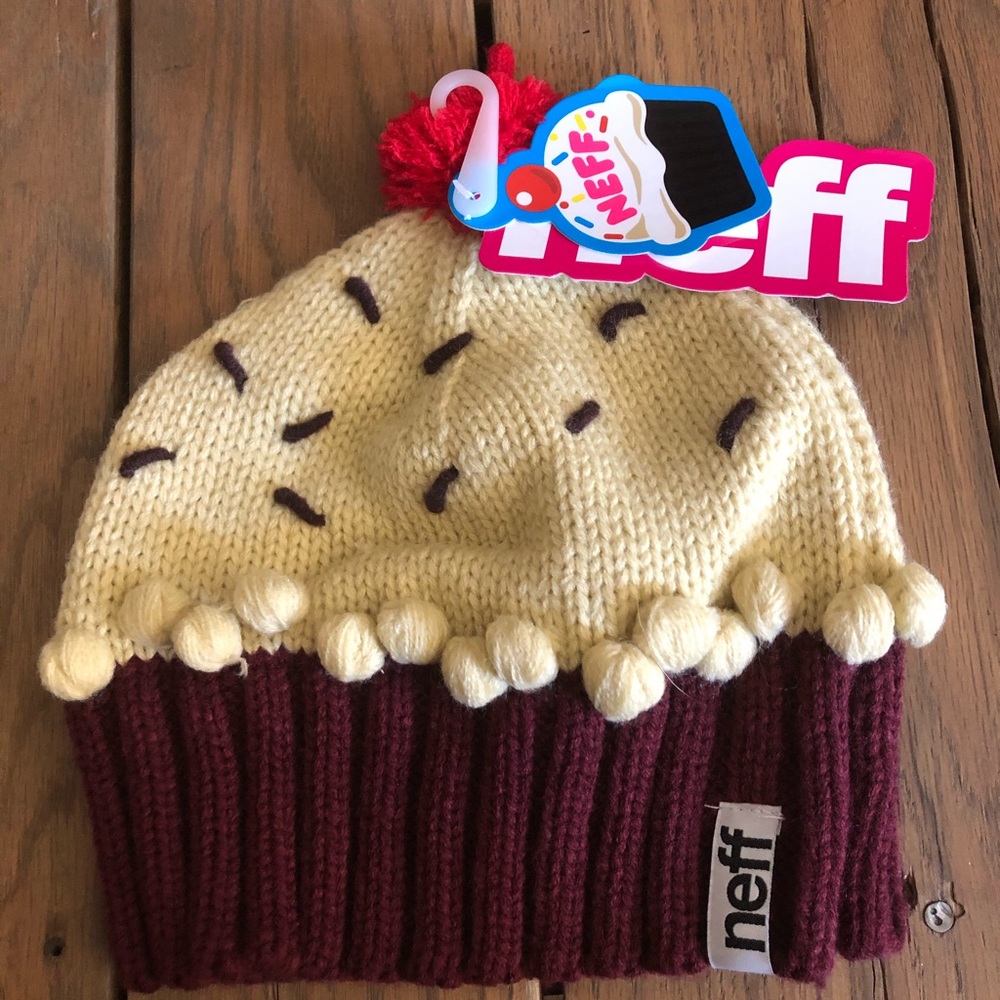 Cupcake hat